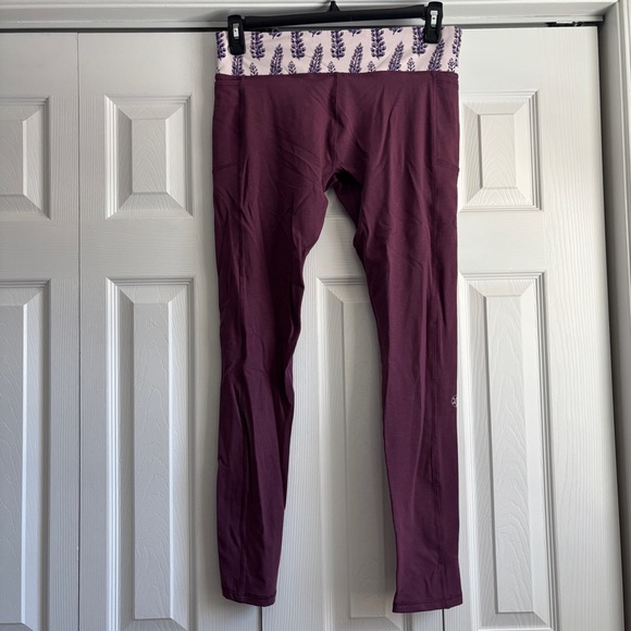 NWT Salmon Sisters pocket lupine leggings - Picture 3 of 10